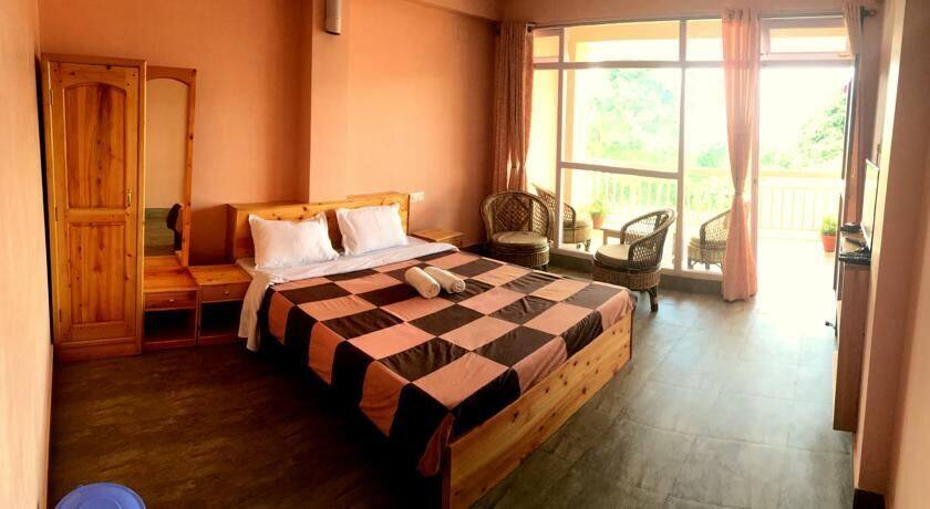 Shikher Guest House, Kalimpong 5